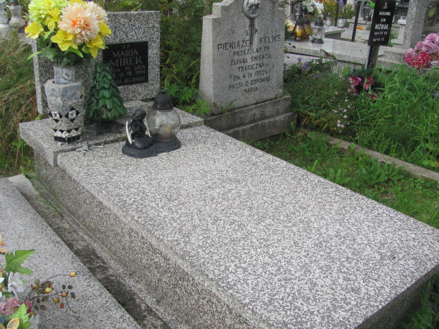 Grób Maria Mirek