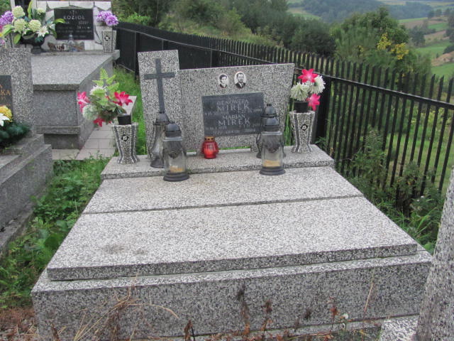 Grób Genowefa Mirek